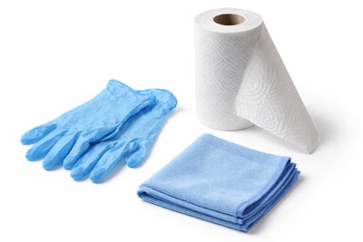 Putzmittel für den Wechsel von Farbkissen und Textplatten bereitlegen